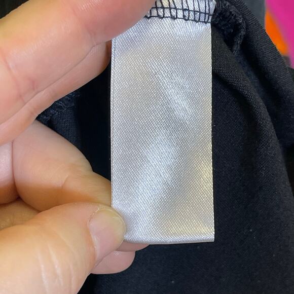 She + Sky, Tank Top with Knot Detail. Size 2XL. Good used condition! - Picture 6 of 7